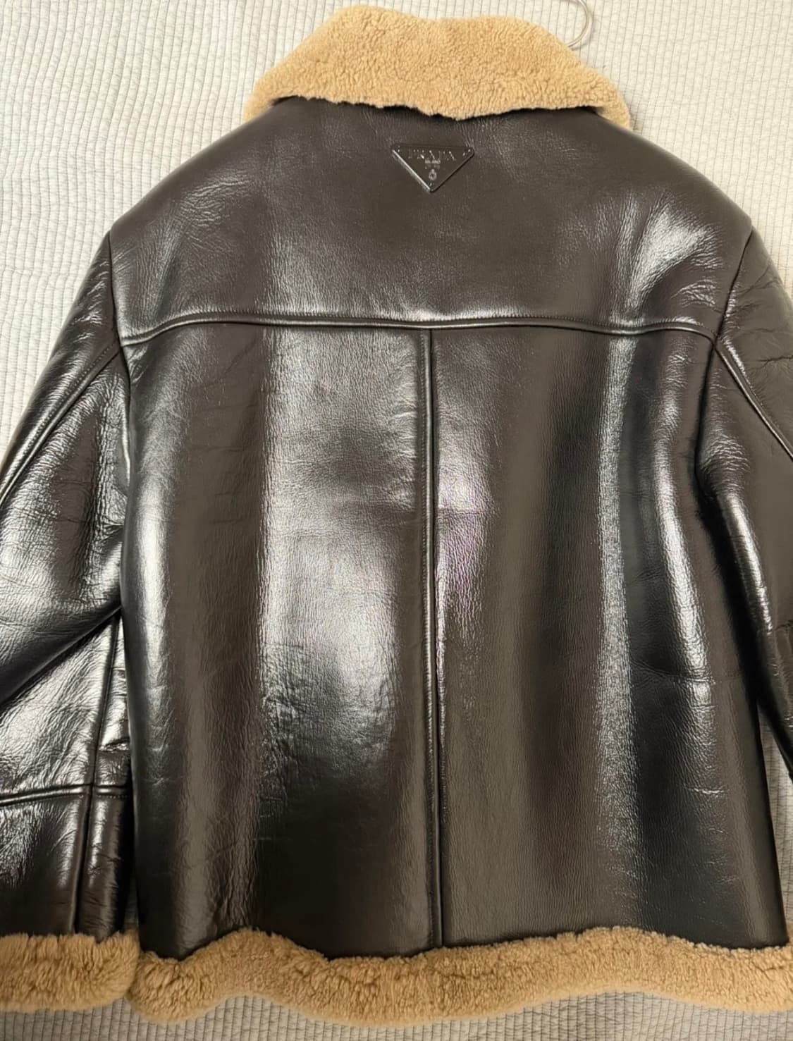 [50] 프라다 무스탕 시어링 자켓 판매 상품이미지3