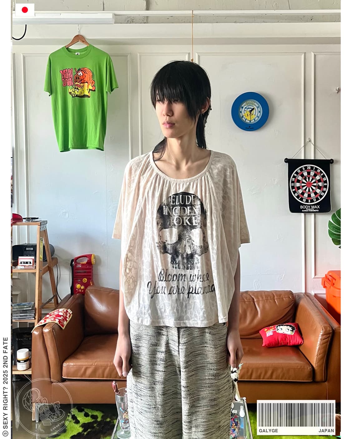 Galyge Skull Lettering Print Dolman Top 상품이미지1