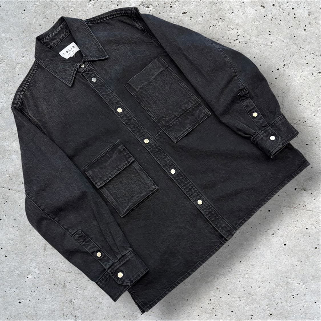 [105] 20FW 솔리드옴므 포켓 블랙 데님 셔츠 자켓 D965 상품이미지1