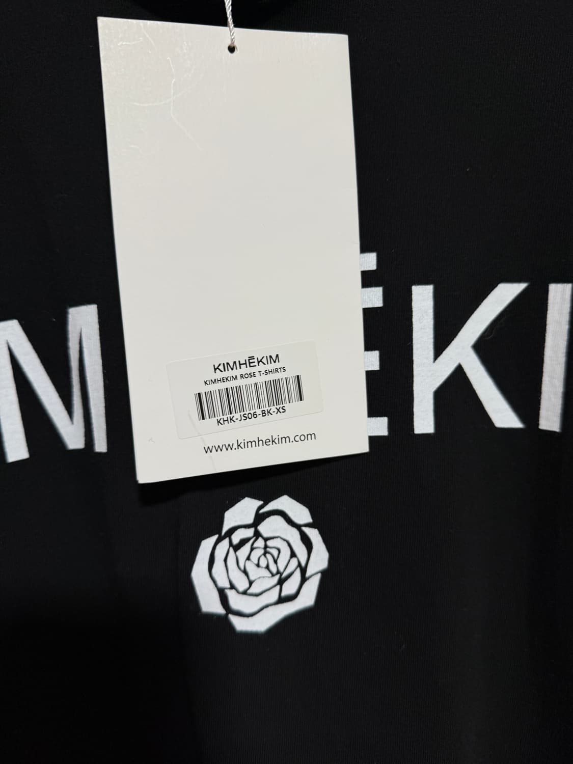 김해김 KIMHEKIM 블랙 로즈 티셔츠 XS 새상품 상품이미지3