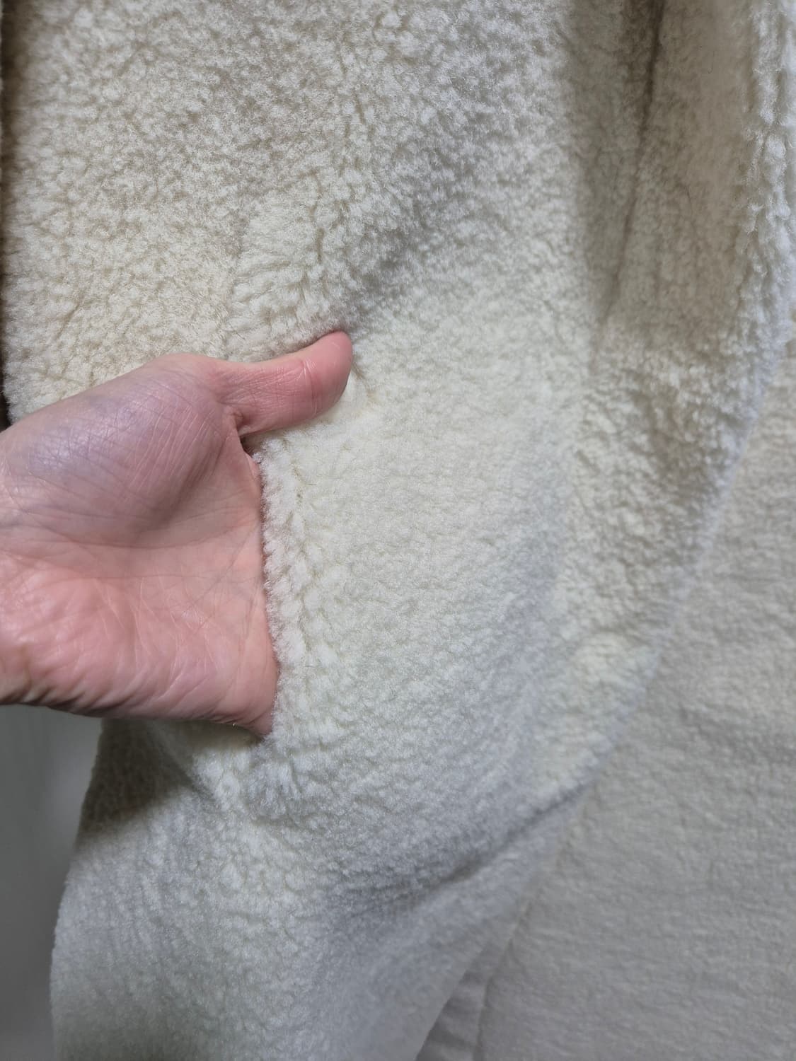 (새상품)프론트로우 아이보리 뽀글이 코트 상품이미지6