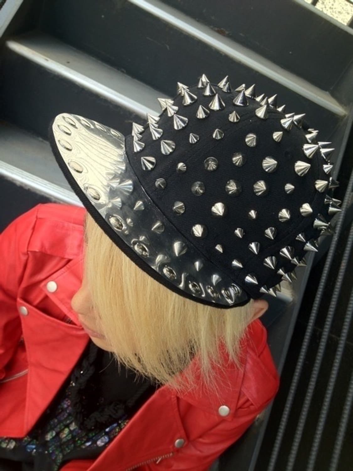 Y2k 스터드 스냅백 상품이미지1