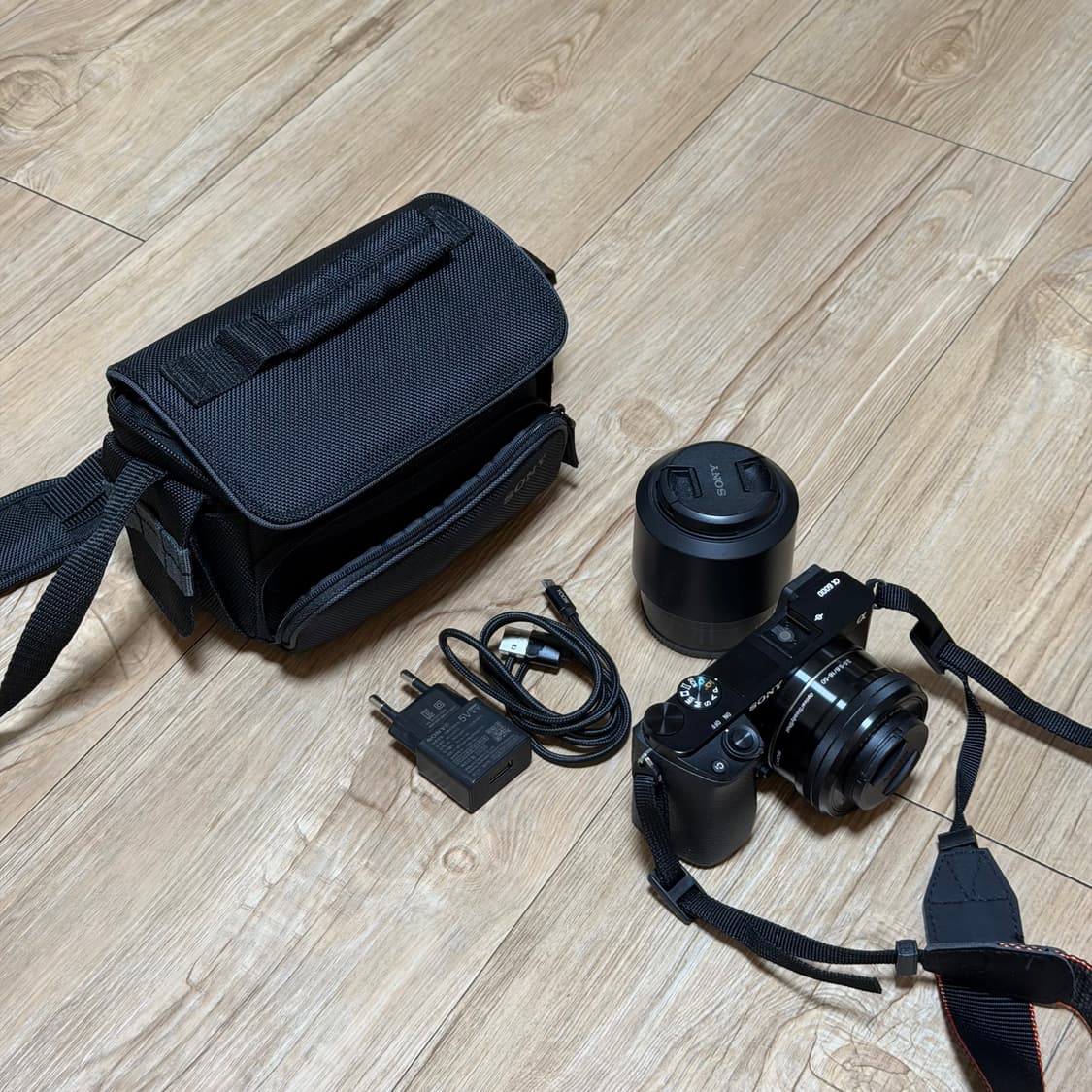 소니 a6000 블랙 번들렌즈+여친렌즈(50mm f1.8) 상품이미지1