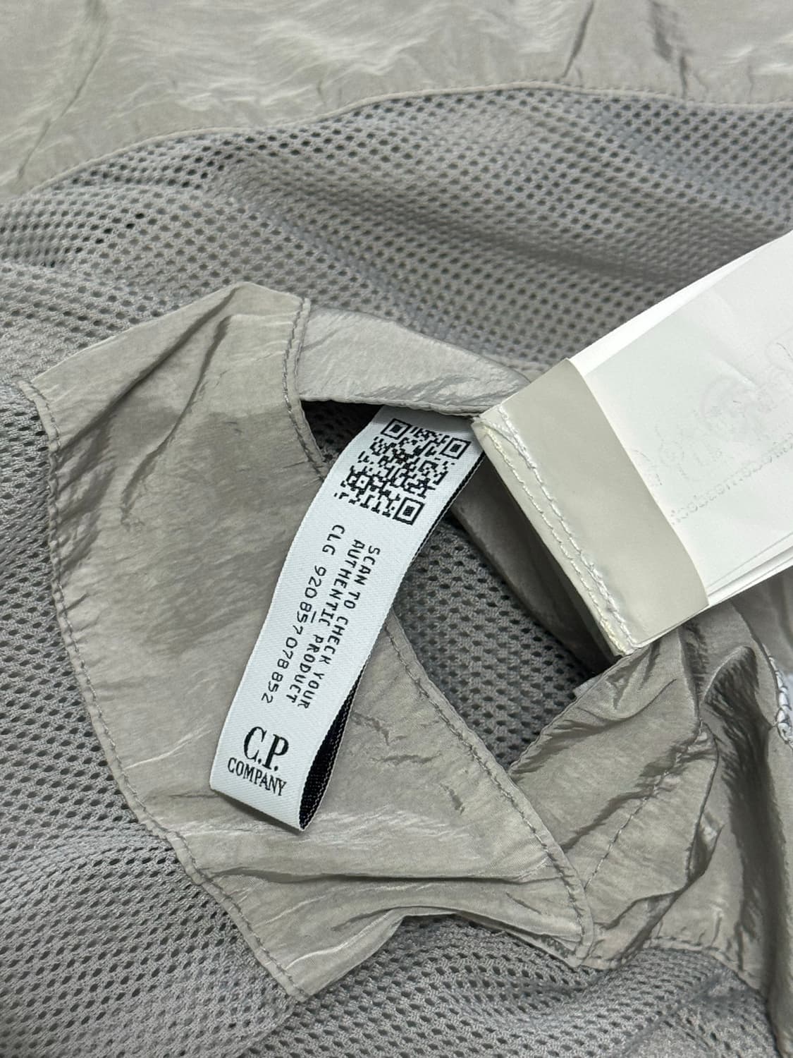 Cp컴퍼니 나일론 후드 바람막이 자켓(XL) 상품이미지8