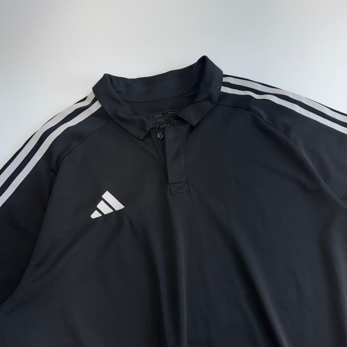 Adidas 아디다스 삼각로고 블랙 기능성 카라 반팔  상품이미지4