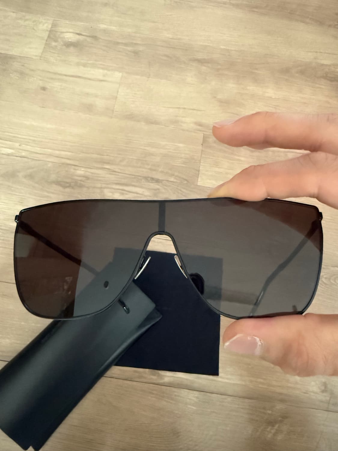 Saint Laurent Paris 실드형 선글라스  상품이미지1