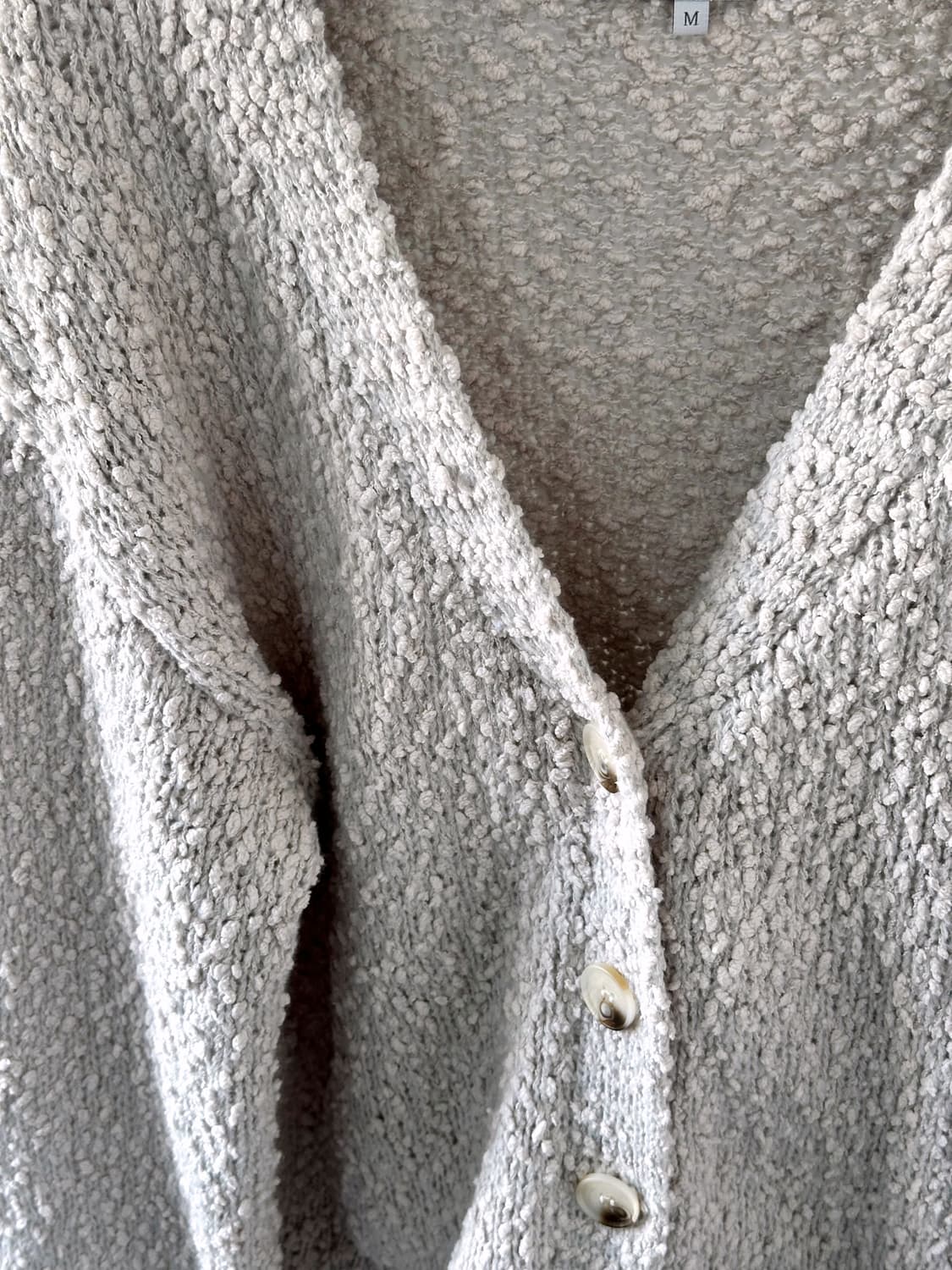 Boucle design cloudy touch knit cardigan 상품이미지2