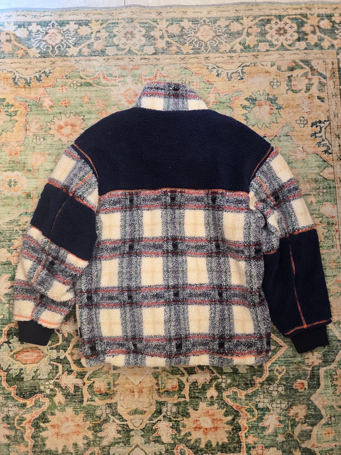 로맨틱크라운 체크 플리스 자켓 오트밀 상품이미지2