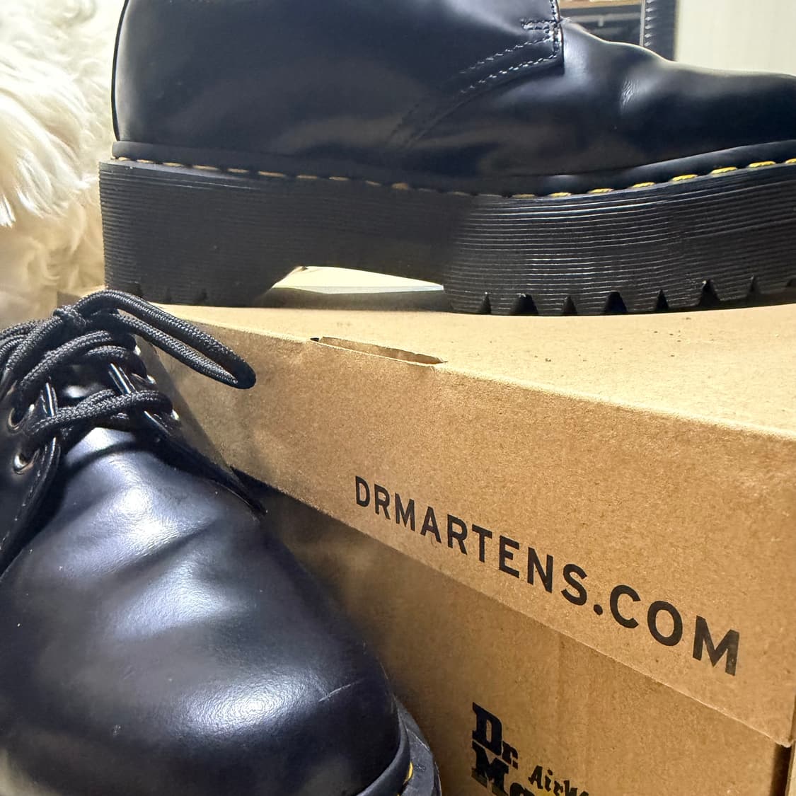 닥터마틴 1461 쿼드 블랙 240 상품이미지2