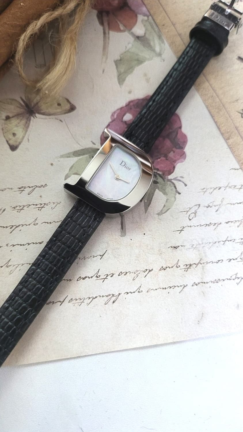 [특가상품] 정품 디올 심플리 디올 쿼츠시계 상품이미지4
