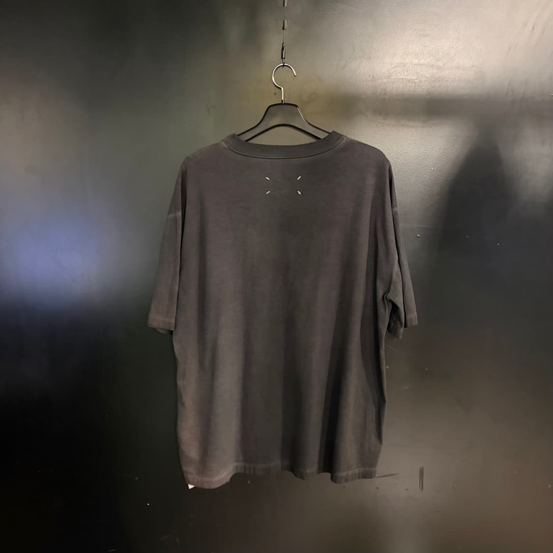 메종 마르지엘라 박스 로고 스티치 반팔티 상품이미지2