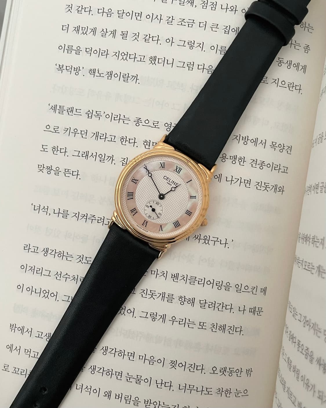 CELINE shell dial watch / 셀린느 자개 시계 상품이미지2