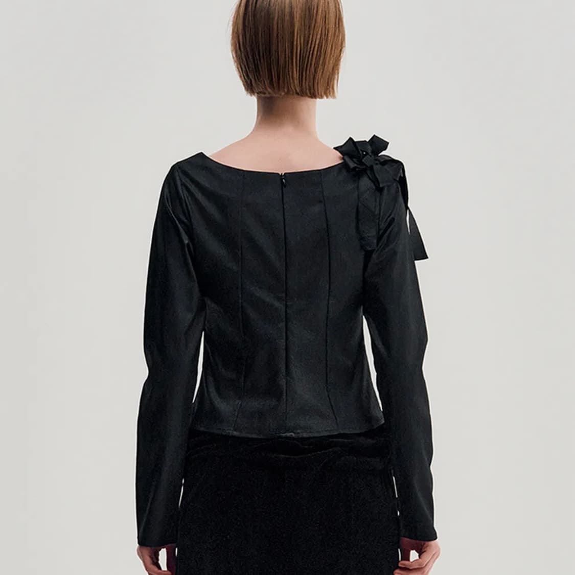 킴지수 블랙 리본 탑 Raw Edge Ribbon Top 상품이미지4