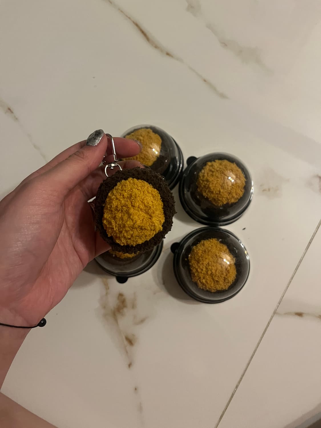 대왕 뜨개 두쫀쿠 키링 상품이미지3