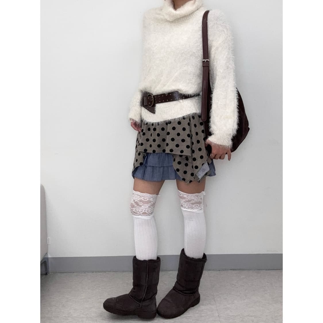 화이트 레이스 니삭스 상품이미지1