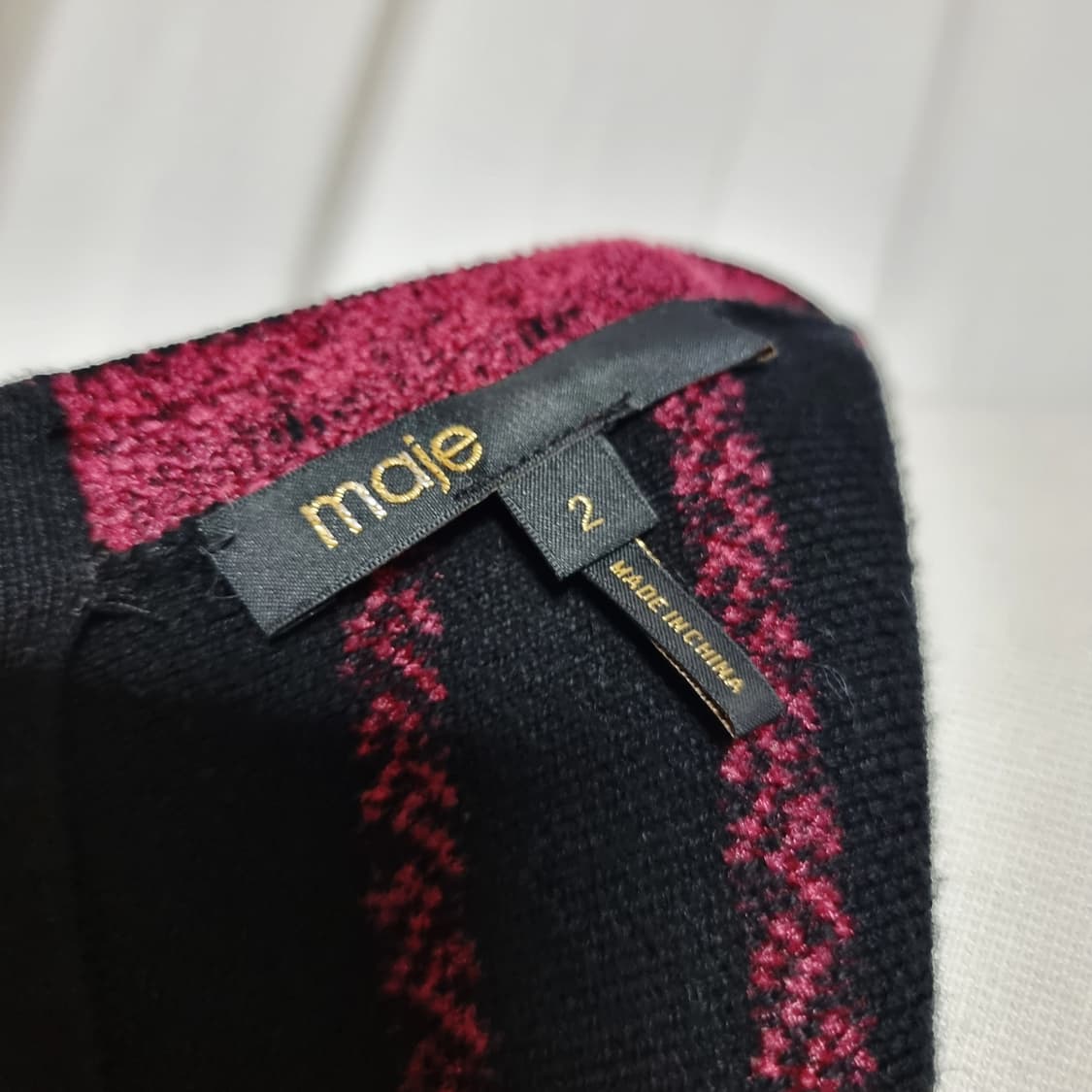 마쥬 maje 벨벳자수 니트 원피스 (44-날씬55/표기2) 상태최상 상품이미지8