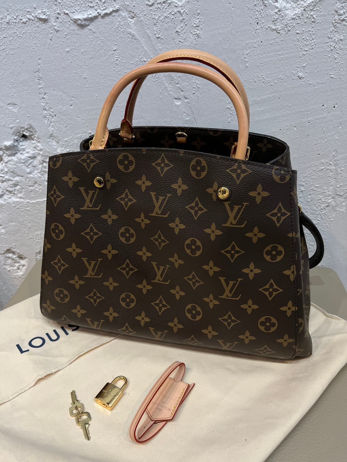 루이비통 몽테뉴백 상품이미지2