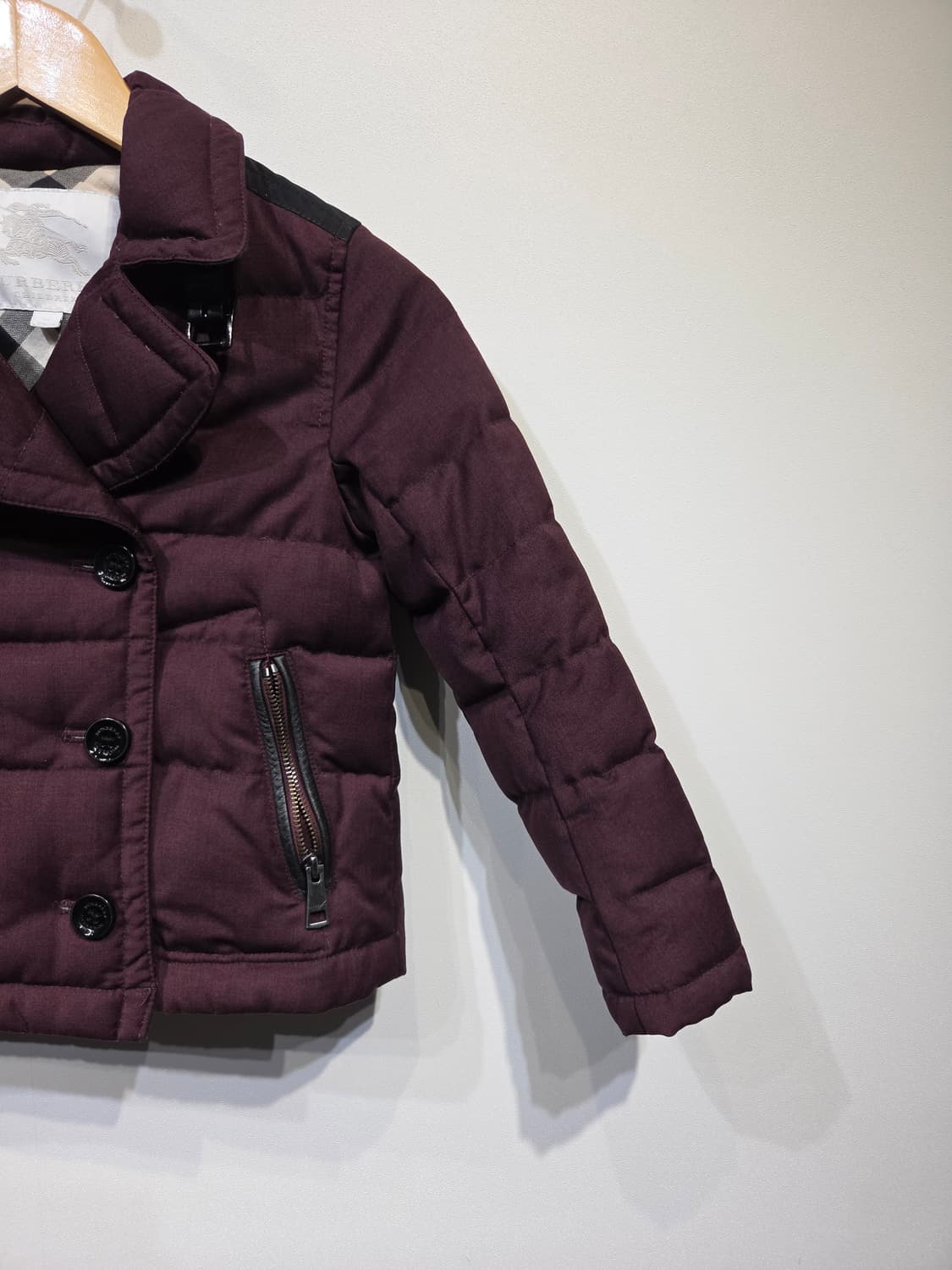 버버리 칠드런 여아 퀼팅 다운 패딩 자켓 상품이미지4