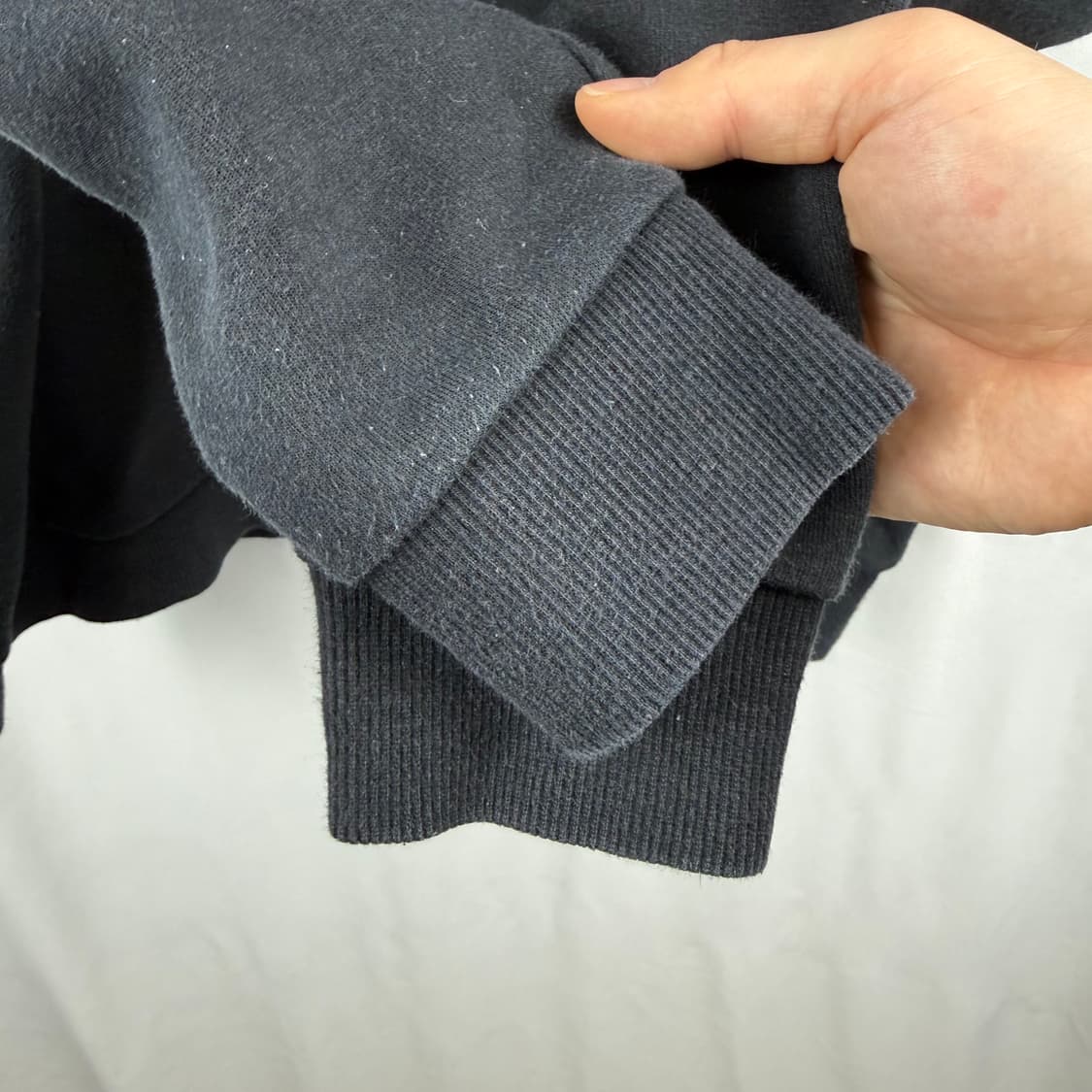 (100) 아디다스 삼선 견장 맨투맨 블랙 상품이미지4