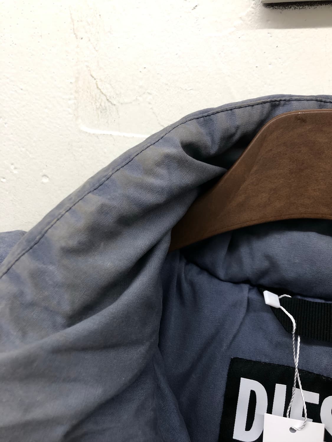 디젤 아이스 워싱 데님 패딩 상품이미지6