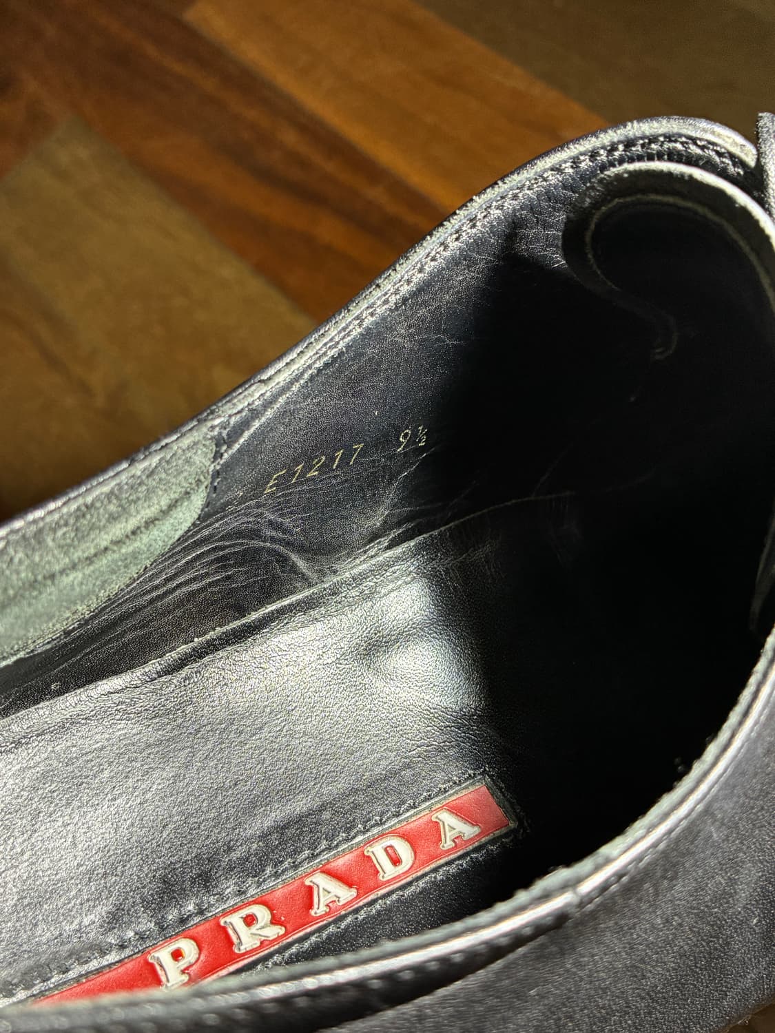 프라다스포츠 더비 9.5(285) 상품이미지3