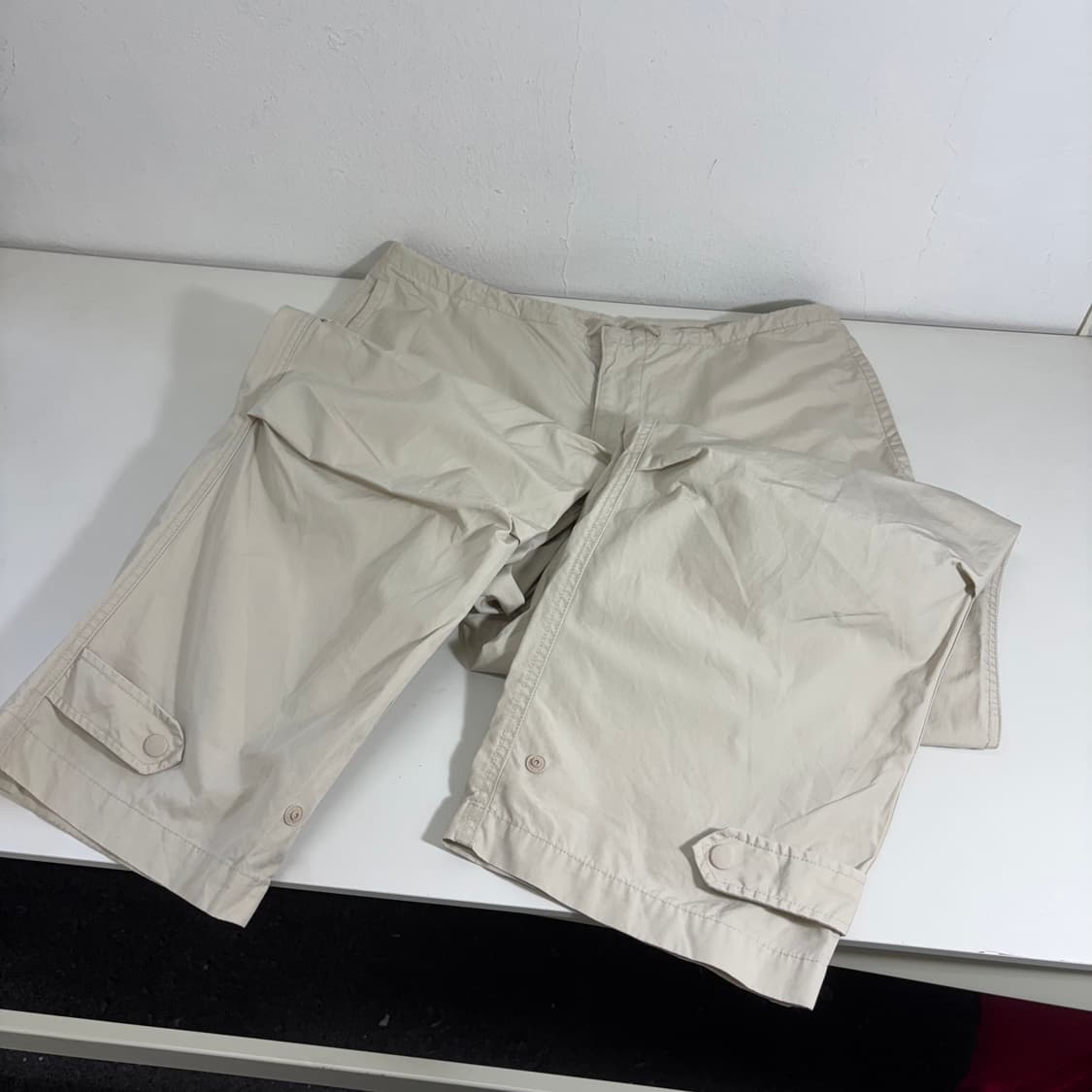 L-XL 유니클로 라이트베이지 와이드핏 파라슈트팬츠 상품이미지3