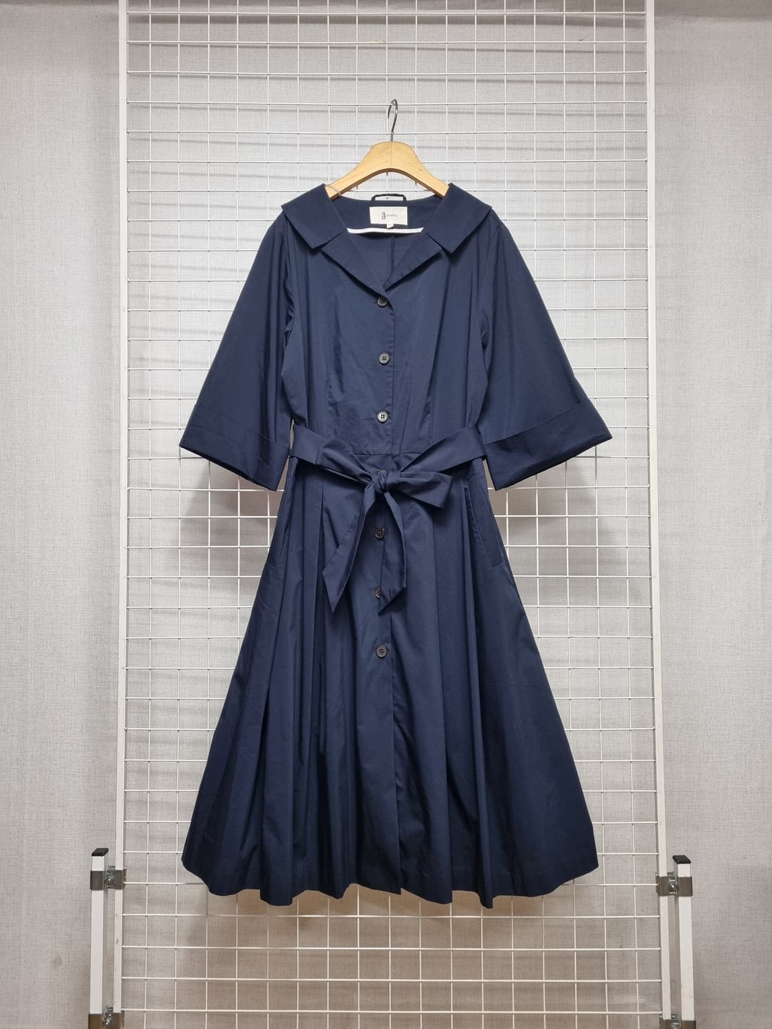 지스튜디오 원피스 상품이미지1