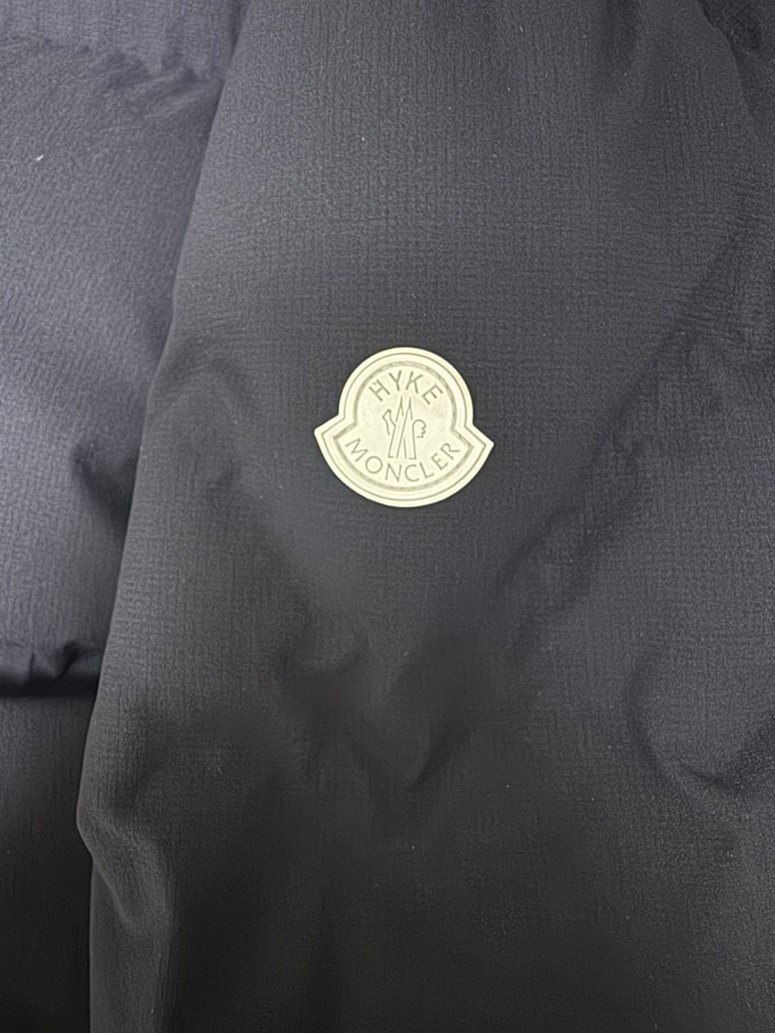 몽클레르 하이크 네이비 패딩 상품이미지3