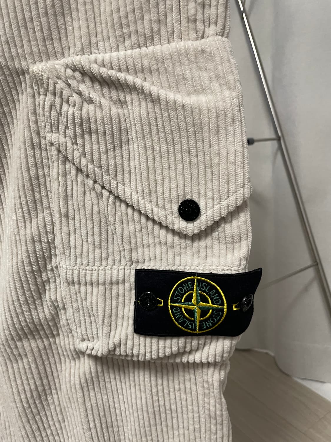 [32] 스톤아일랜드 23FW 코듀로이 카고팬츠 바지 상품이미지3