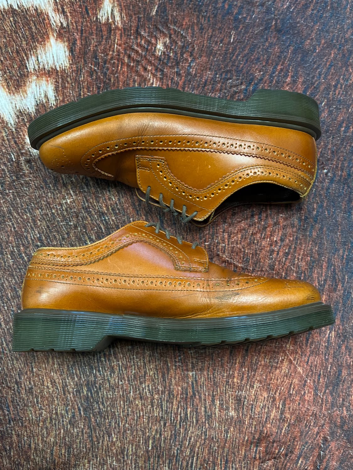 [250] 닥터마틴 브로그 윙팁 로퍼 오렌지브라운 상품이미지3