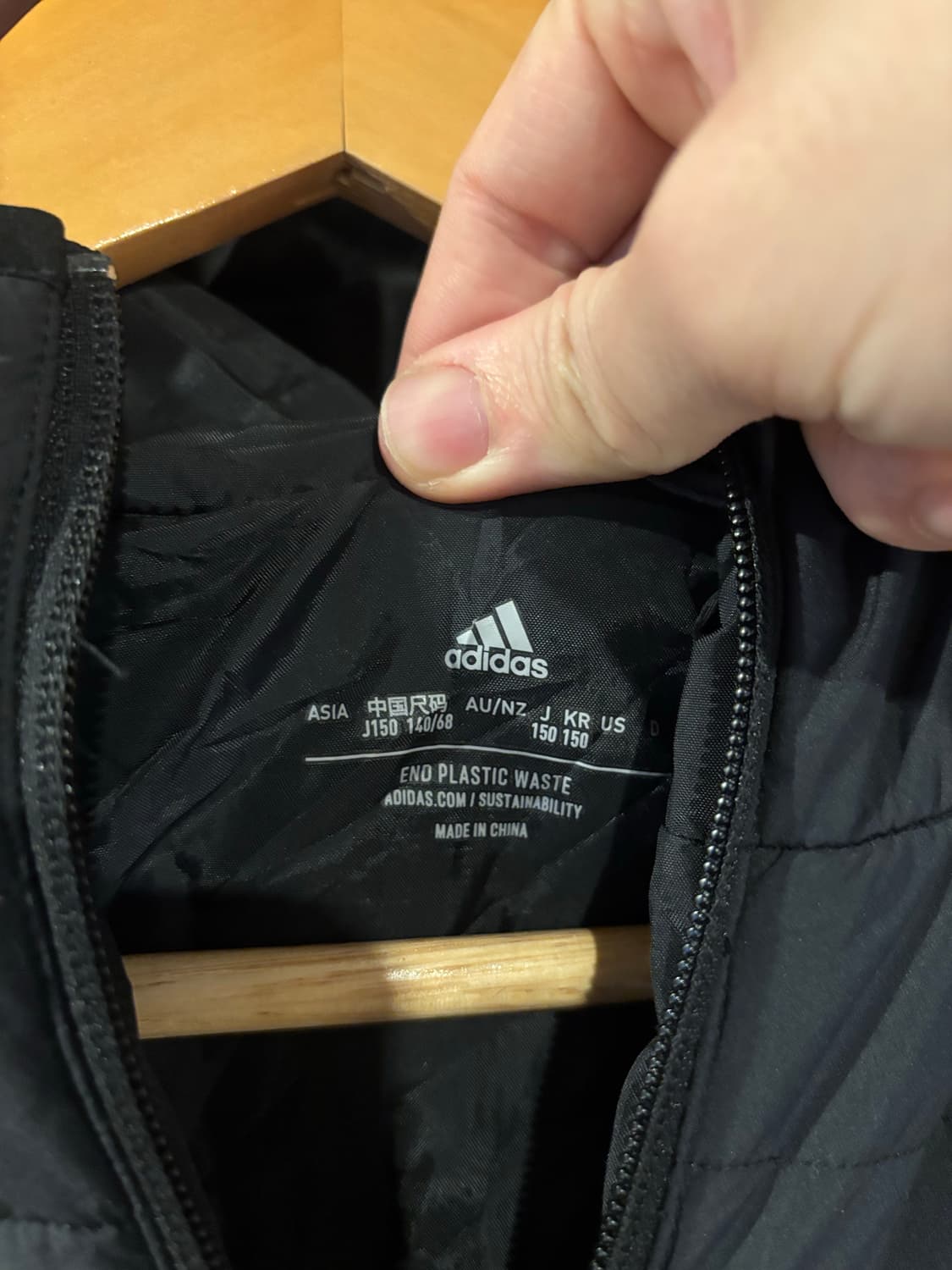 아디다스 블랙 패딩 점퍼 상품이미지3