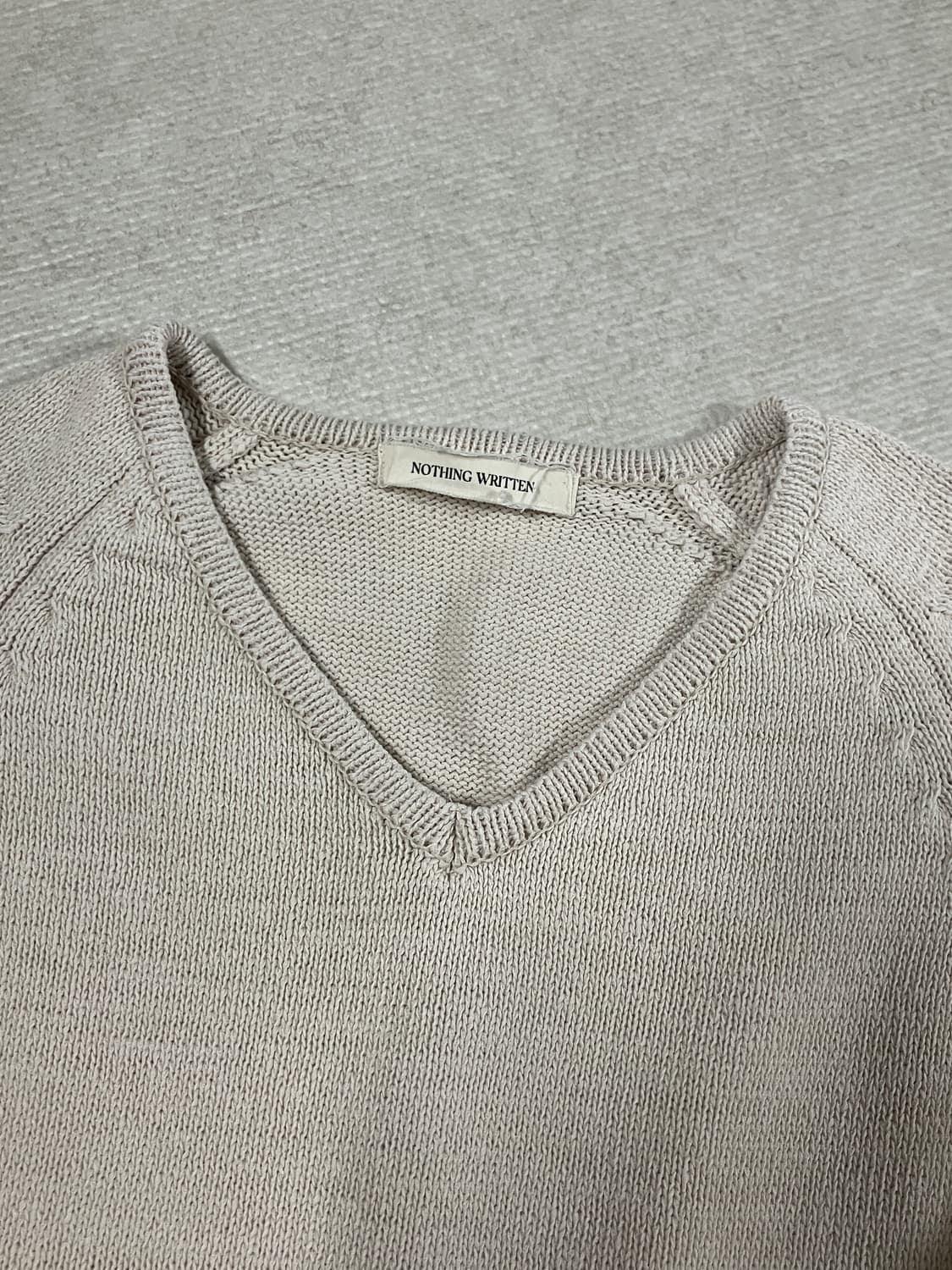 낫띵리튼 s/s 코튼 브이넥 니트 상품이미지2