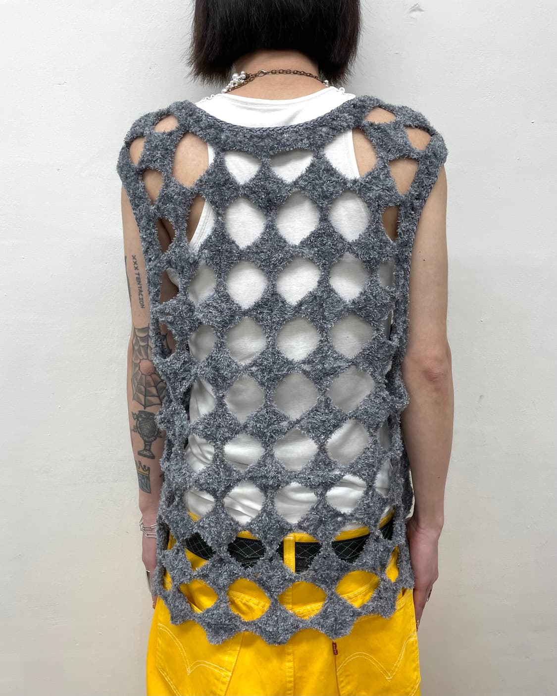Grey Punching Diamond Fur Vest 상품이미지4