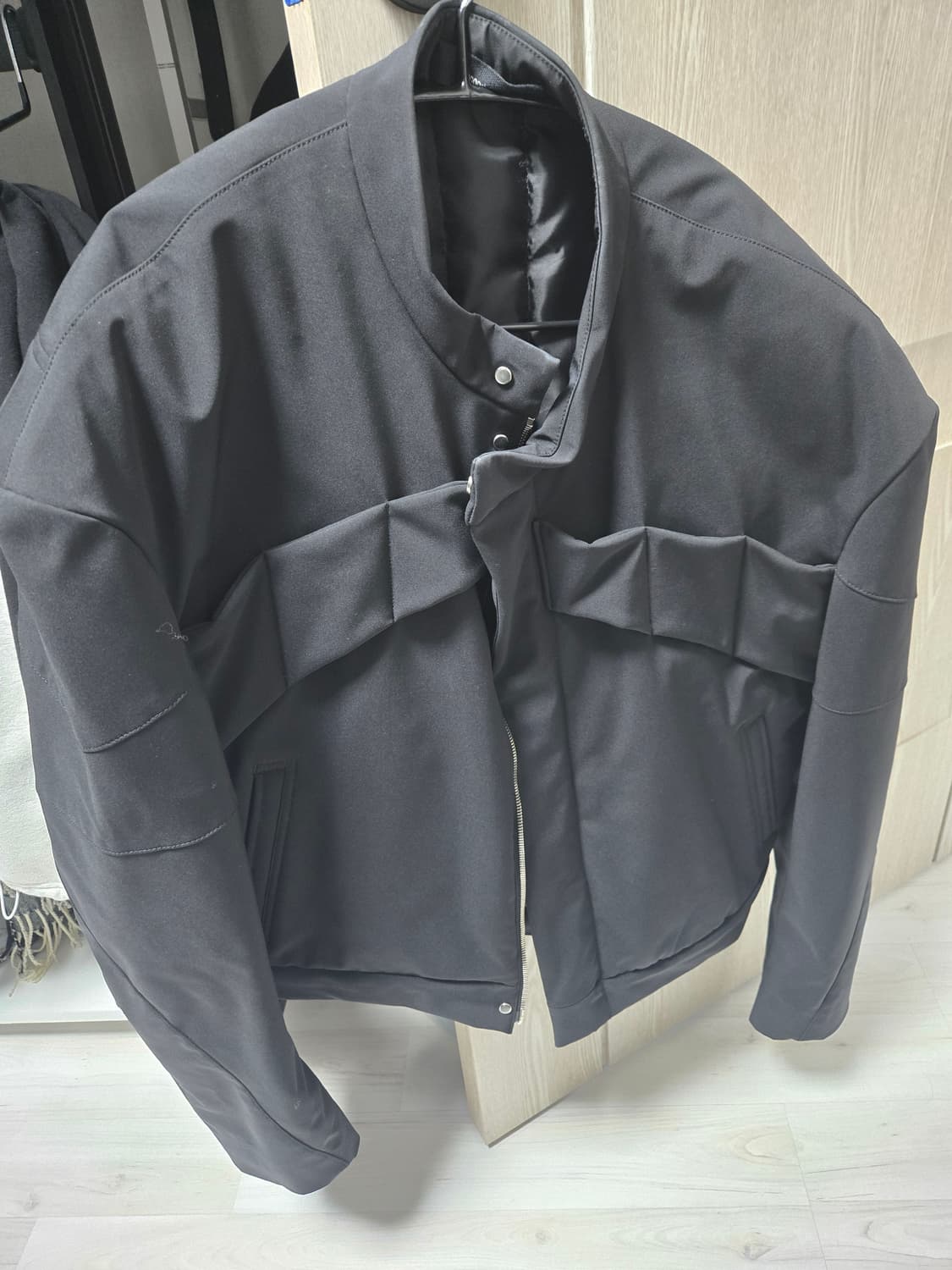 논노드 FW 패디드 크롭 라이더 자켓 매트 블랙 상품이미지1