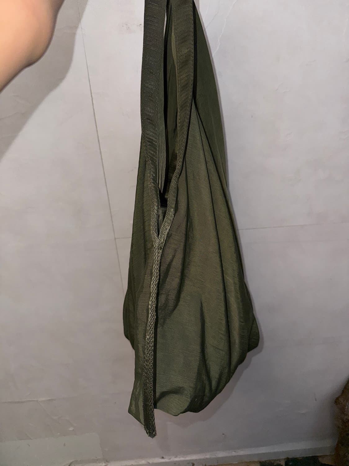 Khaki big nylon shoulder / cross bag 상품이미지4