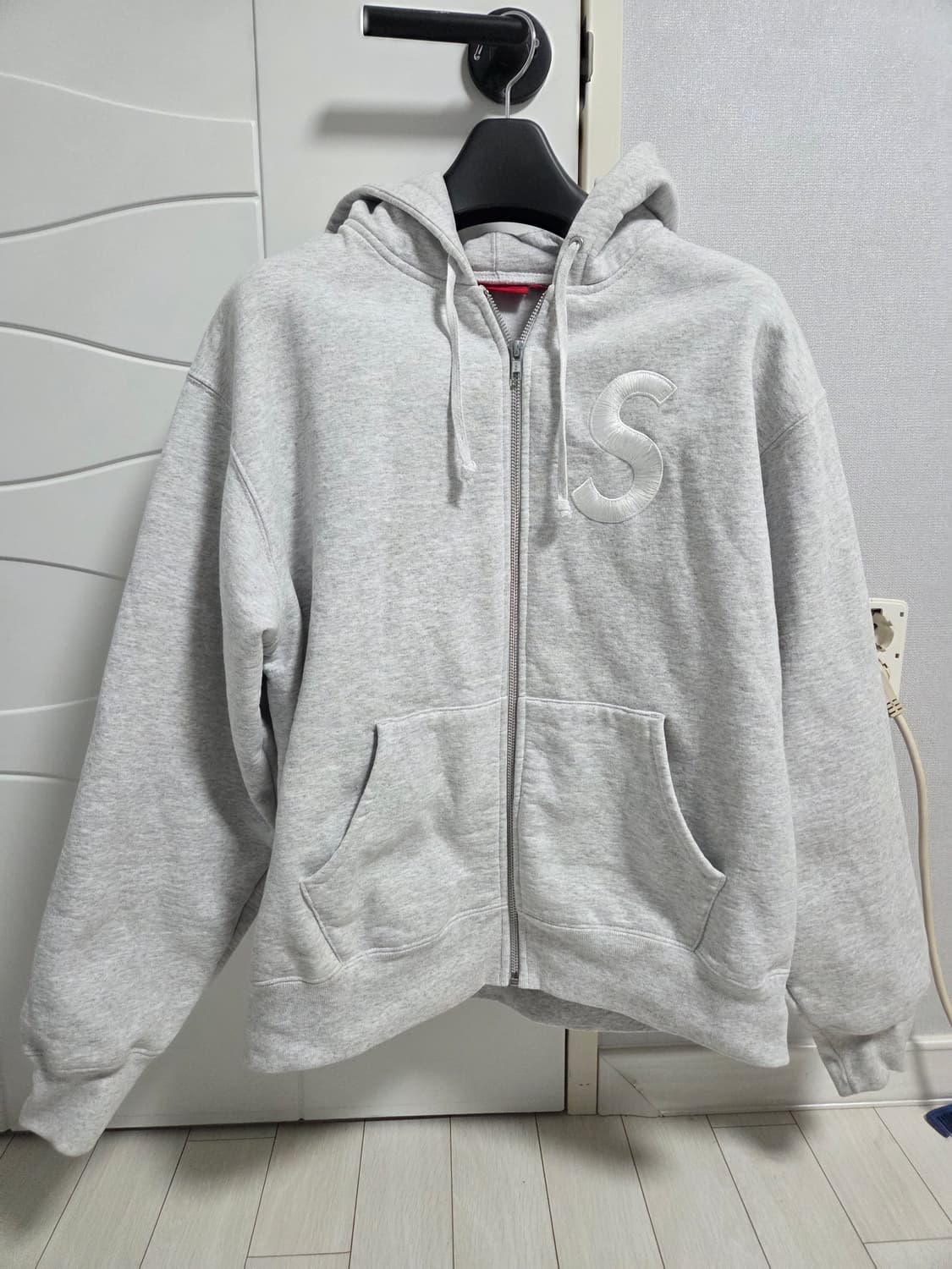 슈프림 s로고 후드집업 상품이미지1