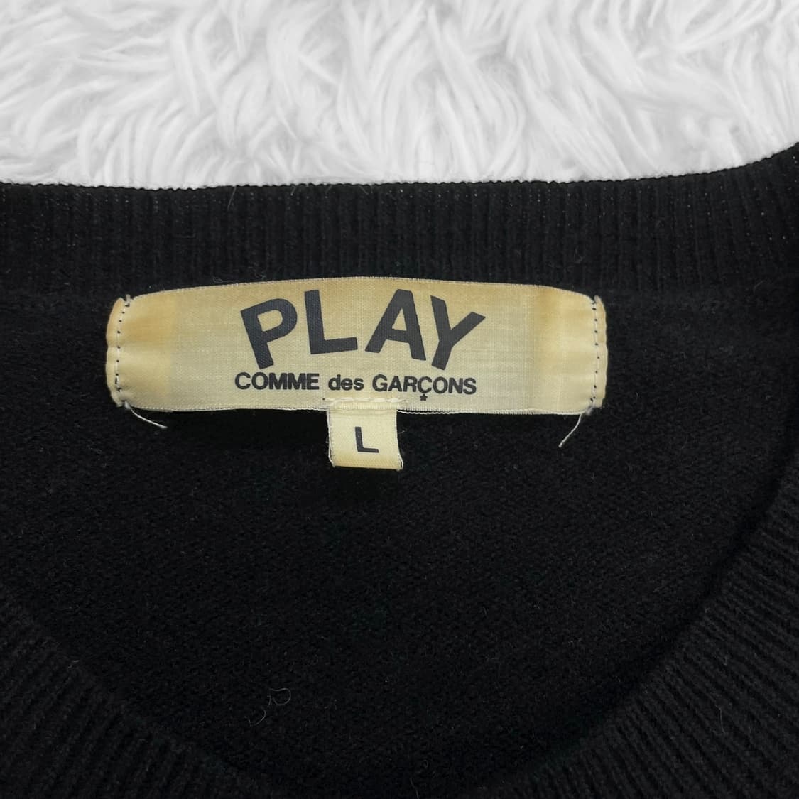 꼼데가르송 하트 와펜 라운드 가디건 니트 블랙 상품이미지4