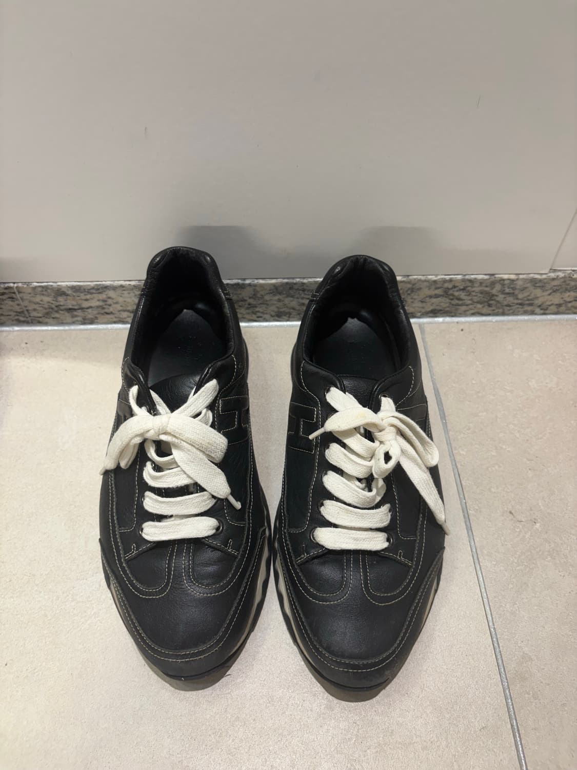 에르메스 트레일 스니커즈 팝니다 상품이미지3