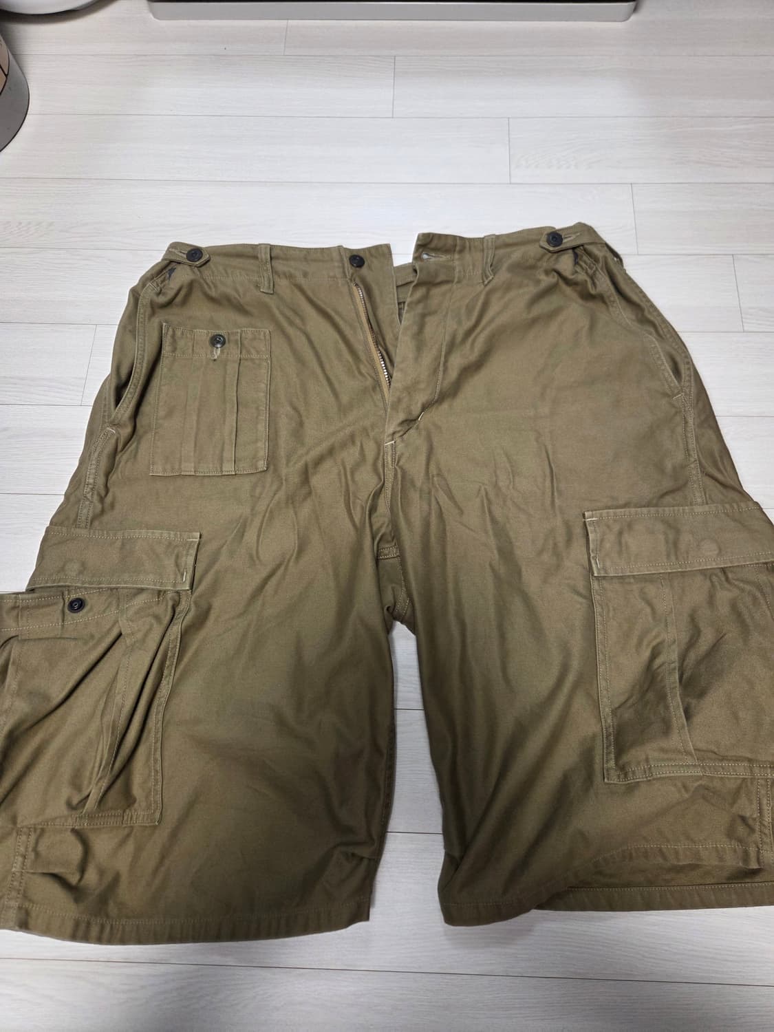 나이젤카본 아미카고 쇼츠 카키 36 상품이미지1
