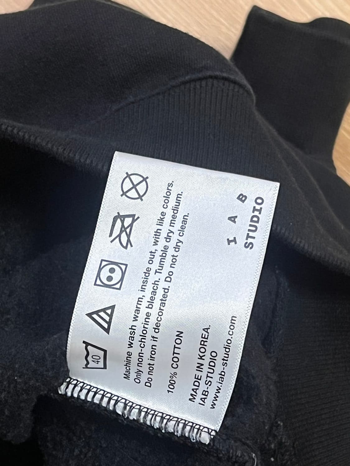 아이앱스튜디오 불랙 맨투맨 L 상품이미지9