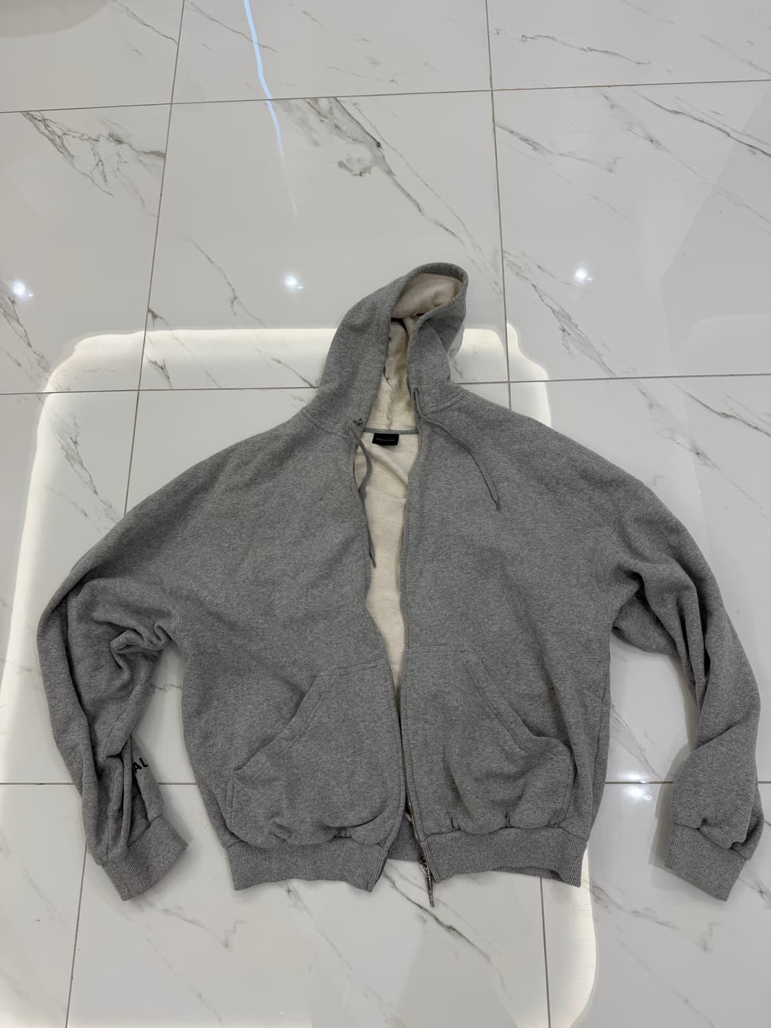 발렌시아가 외계인 안전핀 후드집업[3] 상품이미지4