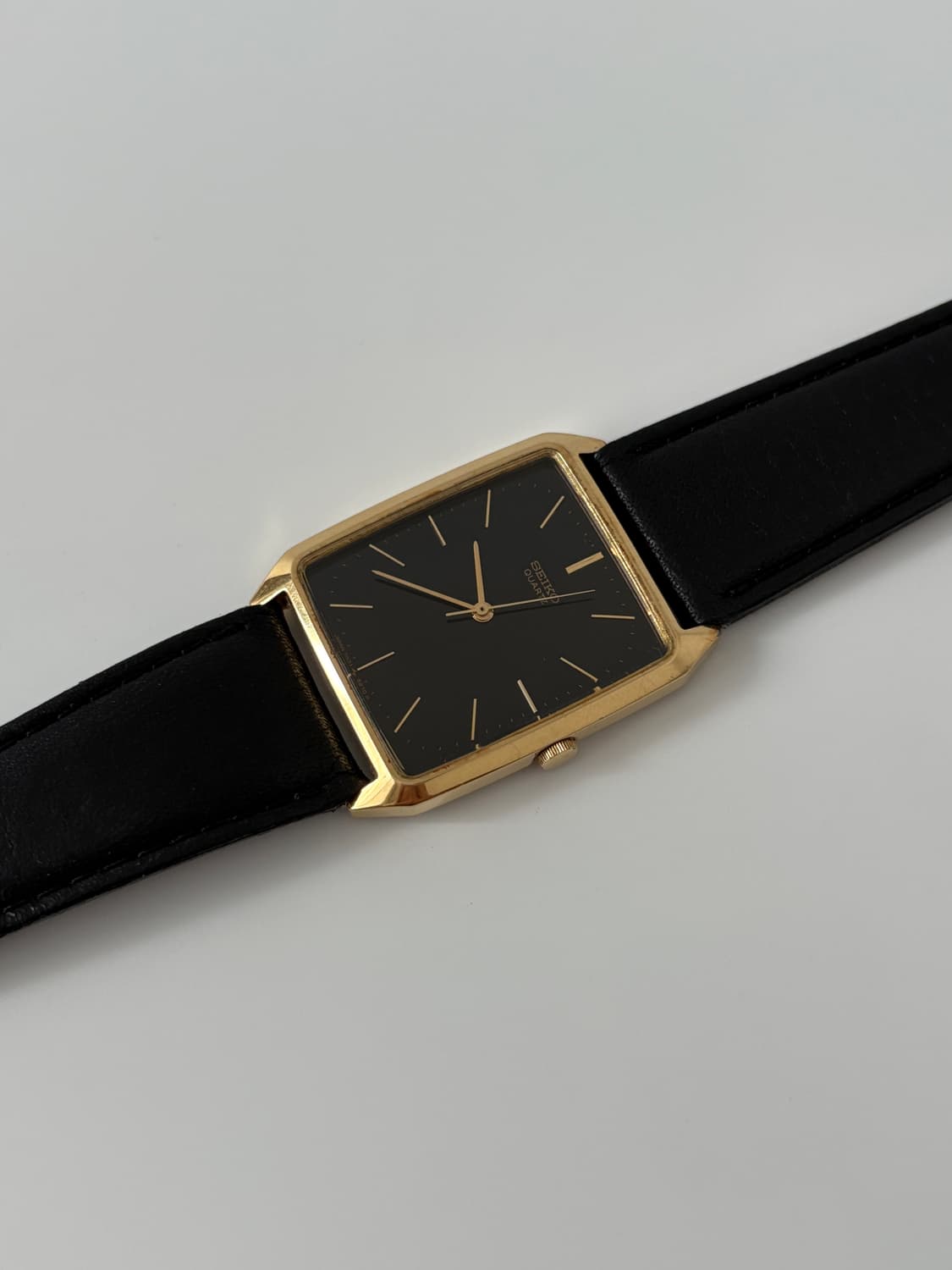 80s black dial gold square quartz 상품이미지5