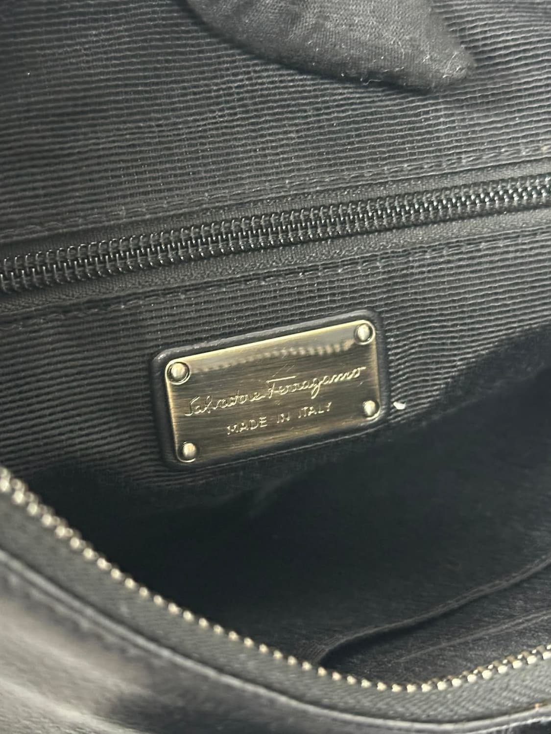 살바토레 페라가모 바라 리본 가죽 숄더 & 토트백 상품이미지6