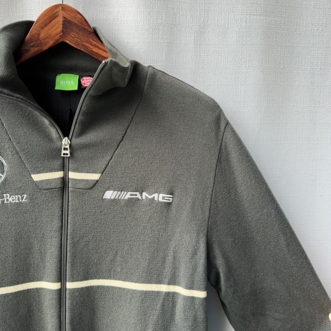 휴고보스 x 벤츠 하이브리드 윈드스토퍼 니트 자켓 그레이 M 상품이미지5
