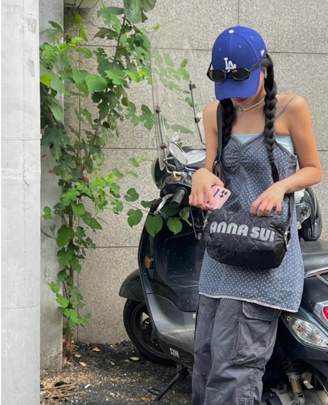 안나수이 블랙 퀄팅 크로스백(정품) 상품이미지2