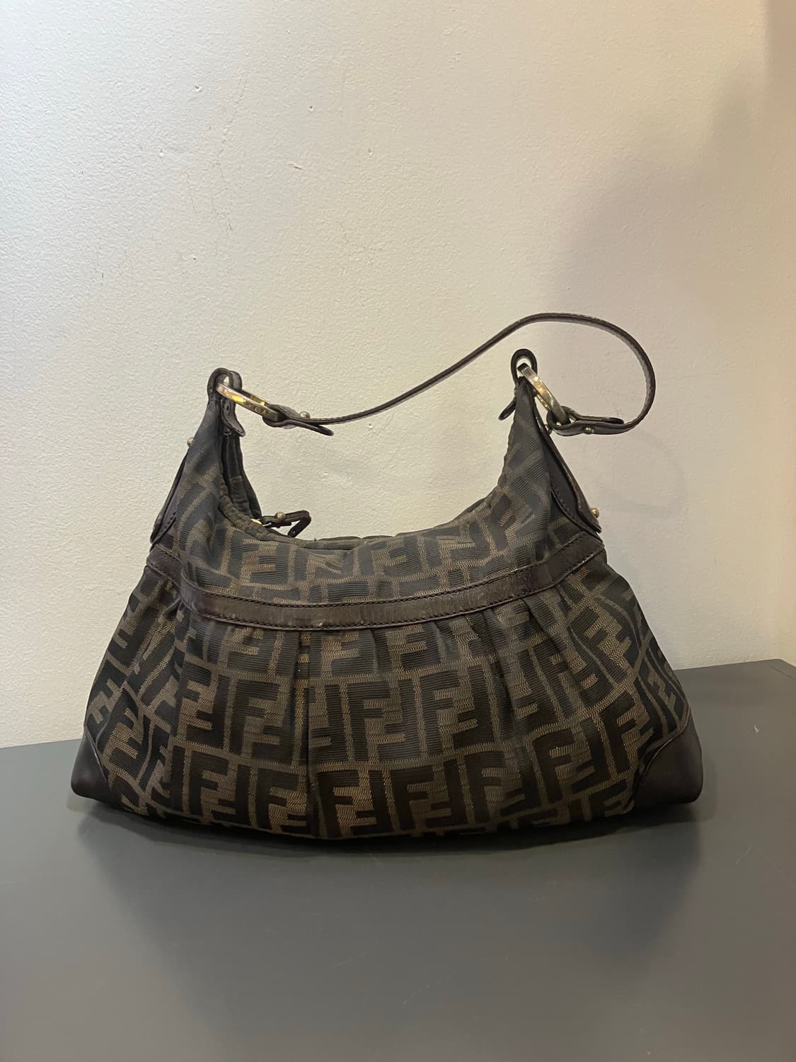 펜디 쥬카 숄더백 상품이미지1