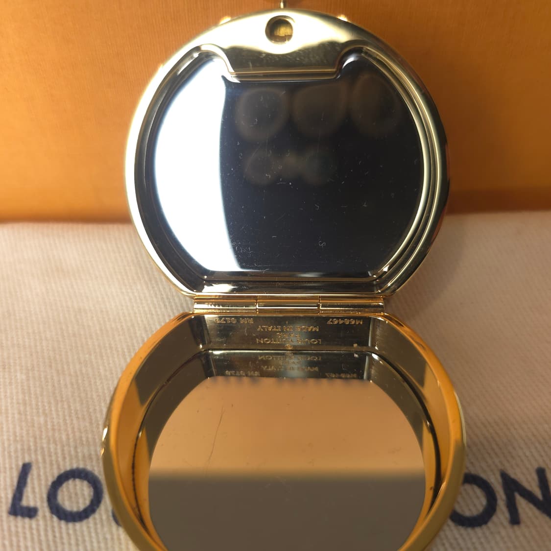 [정품/중고] 루이비통 미니거울 키링 / 백참 상품이미지7