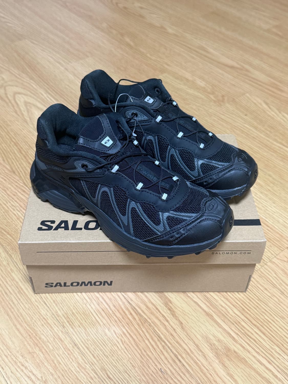 살로몬 XT-위스퍼 블랙 아스팔트 230 상품이미지1