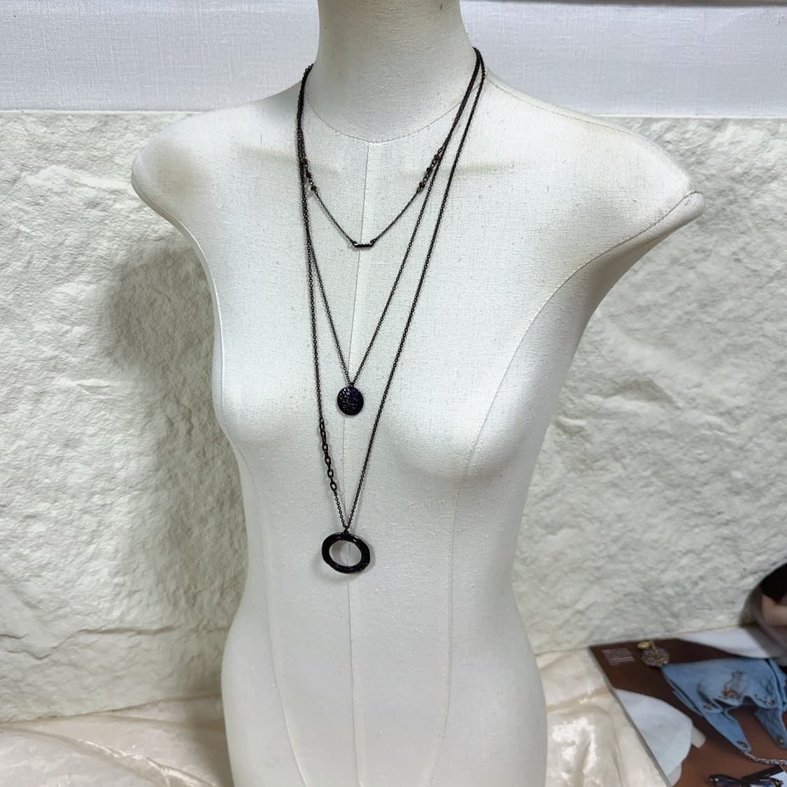 빈티지 다크 보라 3층 레이어드 오리엔탈 해머링 메탈 목걸이 상품이미지1