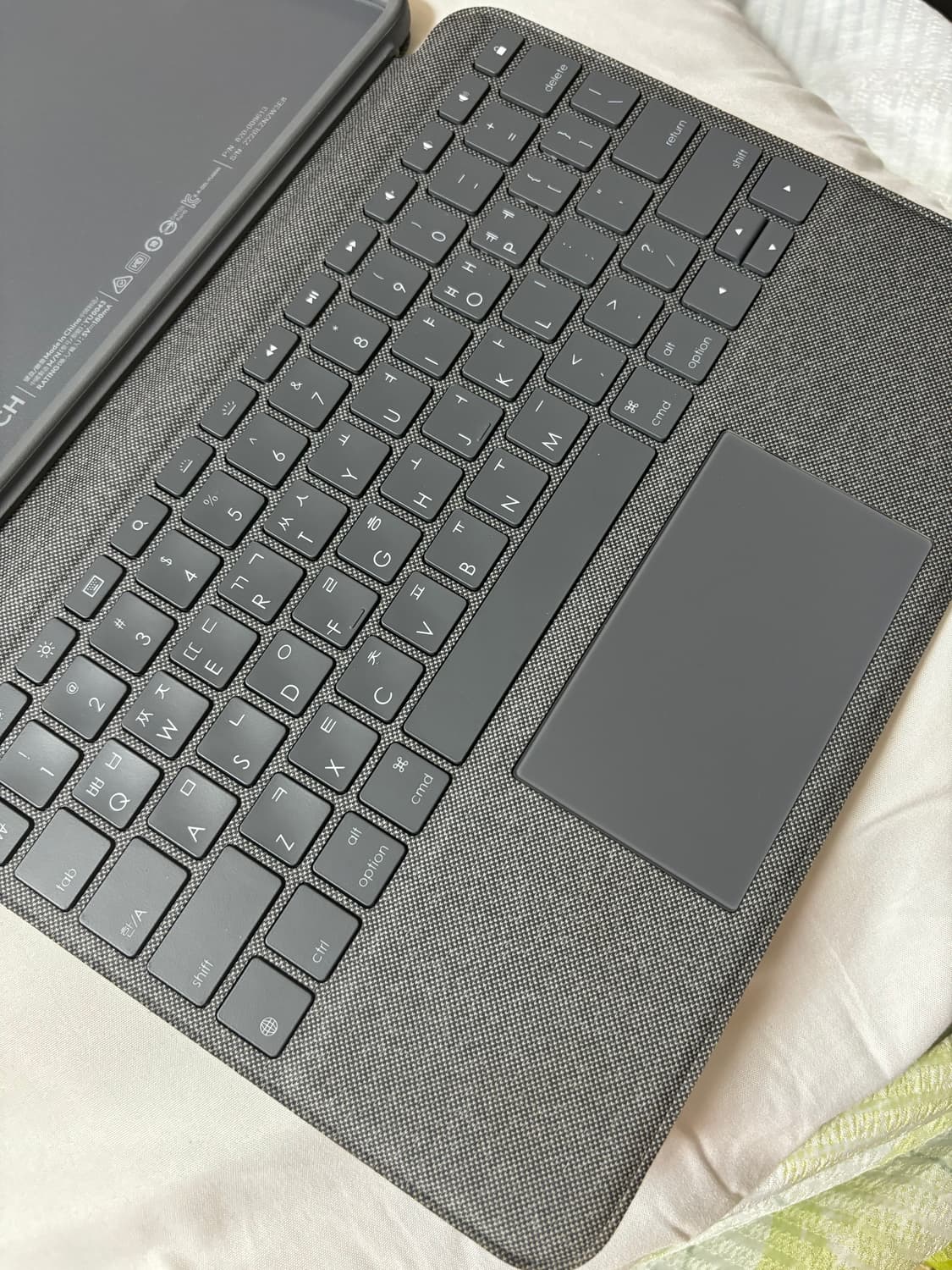 아이패드 에어4 셀룰러 로즈골드 + 키보드 케이스 + 애플펜슬2 상품이미지4